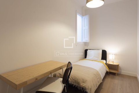 3 bedrooms apartment for sale in Barcelona, Catalonia, Spain № 7140 - photo 7