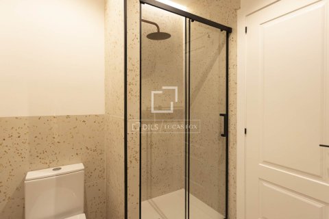 3 bedrooms apartment for sale in Barcelona, Catalonia, Spain № 7140 - photo 12