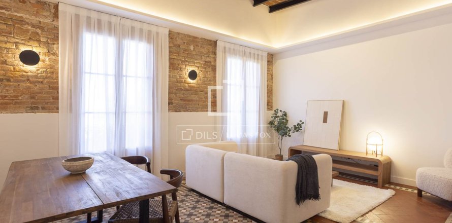 3 bedrooms apartment for sale in Barcelona, Catalonia, Spain № 7140