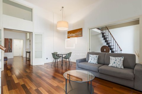 4 chambres apartment à vendre à Barcelona, Catalonia, Spain № 3799 - photo 4