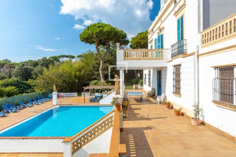 13 chambres villa à vendre à Arenys de Mar, Barcelona, Catalonia, Spain № 3797 - photo 6