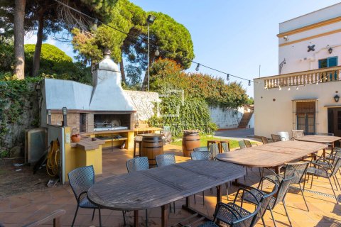 13 chambres villa à vendre à Arenys de Mar, Barcelona, Catalonia, Spain № 3797 - photo 19