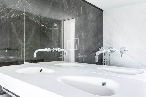 Apartamento de 2 dormitorios en venta en Barcelona, Cataluña, Spain № 4341 - foto 26