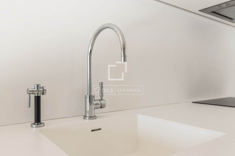 Apartamento de 2 dormitorios en venta en Barcelona, Cataluña, Spain № 4341 - foto 10