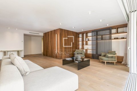 6 chambres apartment à vendre à Barcelona, Catalonia, Spain № 4346 - photo 8