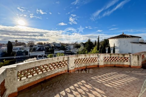 3 bedrooms house for sale in Empuriabrava, Girona, Catalonia, Spain № 5343 - photo 23