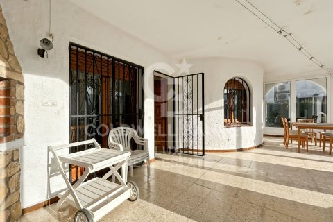 3 bedrooms house for sale in Empuriabrava, Girona, Catalonia, Spain № 5343 - photo 16