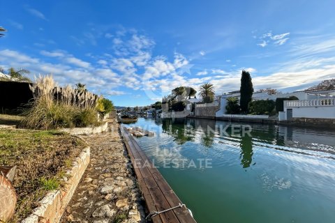 3 bedrooms house for sale in Empuriabrava, Girona, Catalonia, Spain № 5343