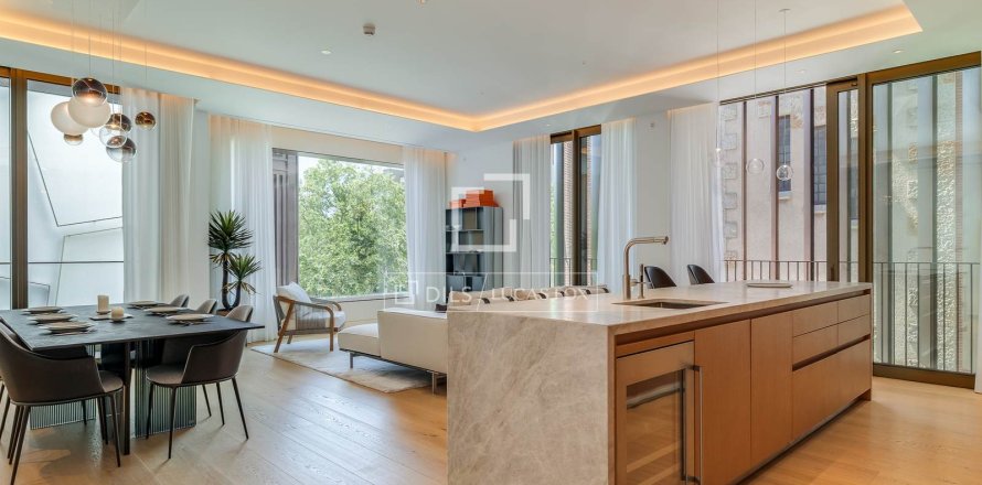 2 bedrooms apartment for sale in Barcelona, Catalonia, Spain № 7265