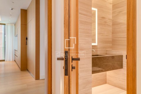 2 bedrooms apartment for sale in Barcelona, Catalonia, Spain № 7265 - photo 4