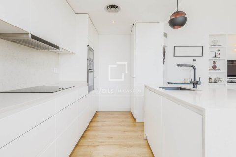 3 bedrooms apartment for sale in Barcelona, Catalonia, Spain № 7266 - photo 14