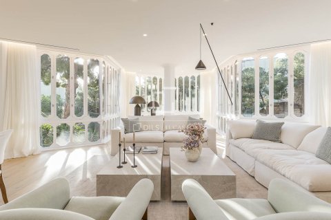 5 chambres apartment à vendre à Barcelona, Catalonia, Spain № 4350 - photo 3