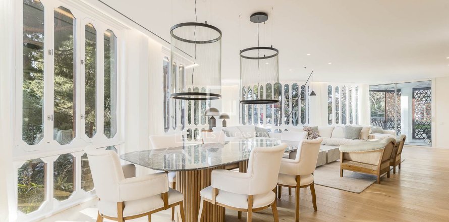 5 chambres apartment à vendre à Barcelona, Catalonia, Spain № 4350