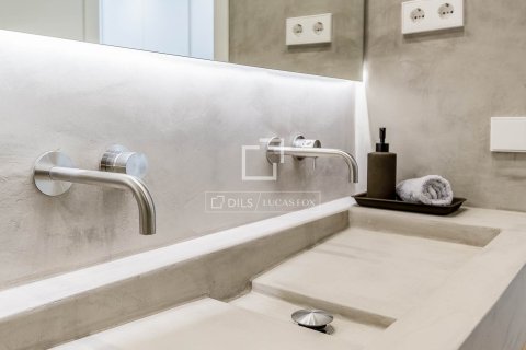 5 chambres apartment à vendre à Barcelona, Catalonia, Spain № 4350 - photo 29