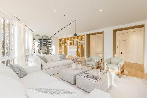 5 chambres apartment à vendre à Barcelona, Catalonia, Spain № 4350 - photo 11