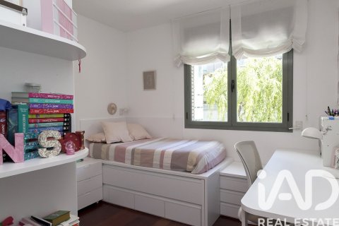 Apartamento de 3 dormitorios en venta en Sant Cugat del Vallès, Barcelona, Cataluña, Spain № 7383 - foto 5