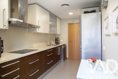 Apartamento de 3 dormitorios en venta en Sant Cugat del Vallès, Barcelona, Cataluña, Spain № 7383 - foto 14