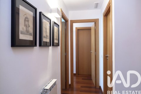 Apartamento de 3 dormitorios en venta en Sant Cugat del Vallès, Barcelona, Cataluña, Spain № 7383 - foto 30