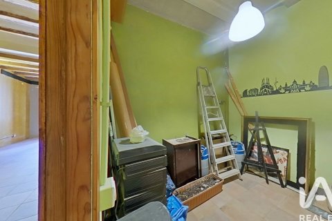 3 bedrooms apartment for sale in Barcelona, Catalonia, Spain № 7380 - photo 4