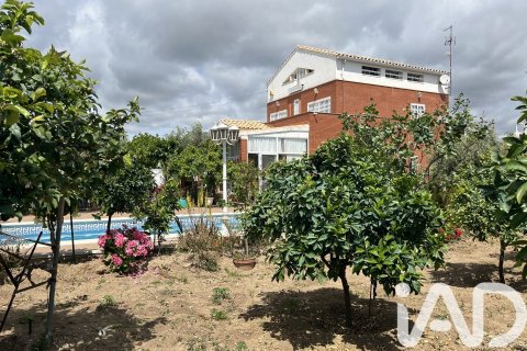 5 bedrooms house for sale in El Vendrell, Tarragona, Catalonia, Spain № 7379 - photo 22