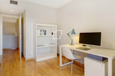 3 chambres apartment à vendre à Sant Just Desvern, Barcelona, Catalonia, Spain № 6526 - photo 22