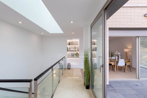 Купить виллу в Алелья, Испания с 4 спальни, 330м², № 6528 - фото 12