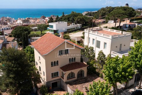 7 bedrooms villa for sale in El Masnou, Barcelona, Catalonia, Spain № 6525 - photo 2