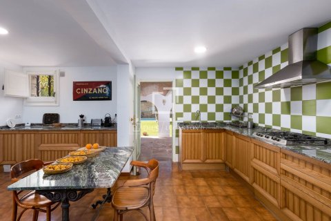 7 bedrooms villa for sale in El Masnou, Barcelona, Catalonia, Spain № 6525 - photo 26