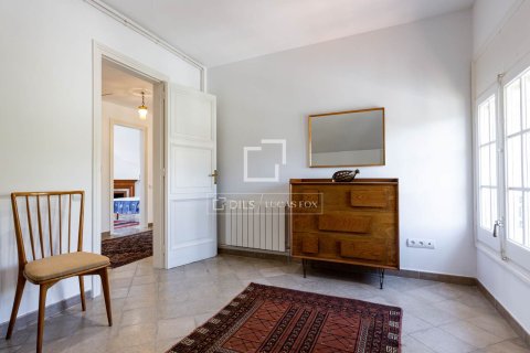 7 bedrooms villa for sale in El Masnou, Barcelona, Catalonia, Spain № 6525 - photo 16