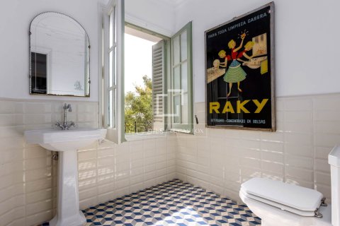 7 bedrooms villa for sale in El Masnou, Barcelona, Catalonia, Spain № 6525 - photo 12