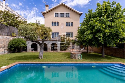 7 bedrooms villa for sale in El Masnou, Barcelona, Catalonia, Spain № 6525 - photo 3