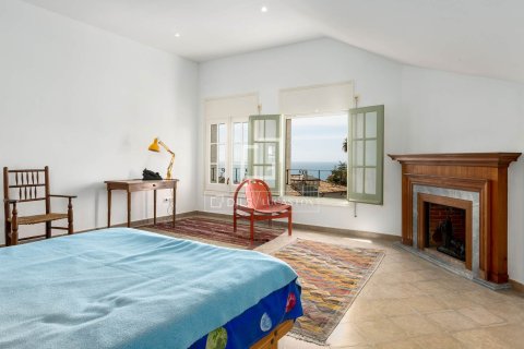 7 bedrooms villa for sale in El Masnou, Barcelona, Catalonia, Spain № 6525 - photo 22