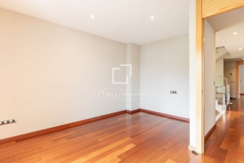 6 chambres villa à vendre à Bellaterra, Barcelona, Catalonia, Spain № 4370 - photo 19