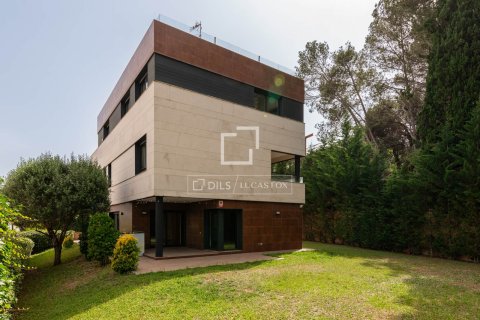 6 chambres villa à vendre à Bellaterra, Barcelona, Catalonia, Spain № 4370