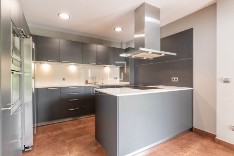 6 chambres villa à vendre à Bellaterra, Barcelona, Catalonia, Spain № 4370 - photo 10