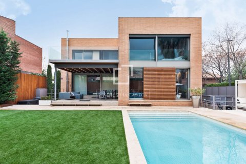 6 chambres villa à vendre à Sant Cugat Del Valles, Barcelona, Catalonia, Spain № 4373