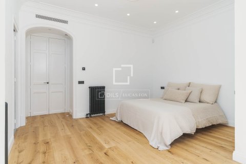 3 bedrooms apartment for sale in Barcelona, Catalonia, Spain № 7278 - photo 24
