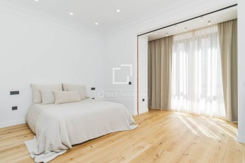 3 bedrooms apartment for sale in Barcelona, Catalonia, Spain № 7278 - photo 26