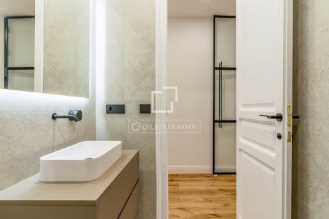 3 bedrooms apartment for sale in Barcelona, Catalonia, Spain № 7278 - photo 16