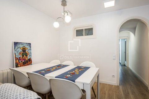 Villa de 4 dormitorios en venta en Castelldefels, Barcelona, Cataluña, Spain № 7275 - foto 4