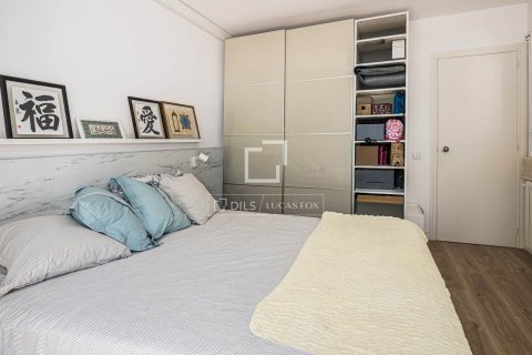 Villa de 4 dormitorios en venta en Castelldefels, Barcelona, Cataluña, Spain № 7275 - foto 21
