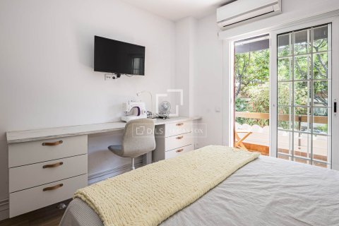 Villa de 4 dormitorios en venta en Castelldefels, Barcelona, Cataluña, Spain № 7275 - foto 20