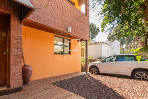 5 bedrooms villa for sale in Castelldefels, Barcelona, Catalonia, Spain № 7277 - photo 2