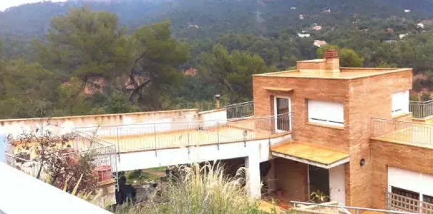 Сasa de 4 dormitorios en venta en Matadepera, Barcelona, Cataluña, Spain № 6903