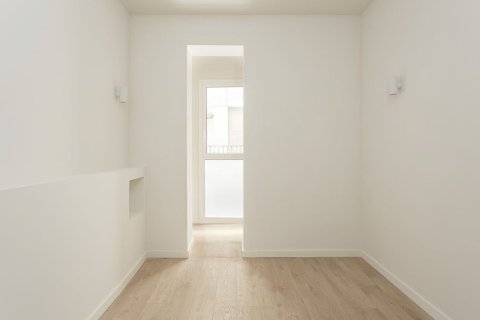 2 chambres apartment à vendre à Barcelona, Catalonia, Spain № 3610 - photo 5