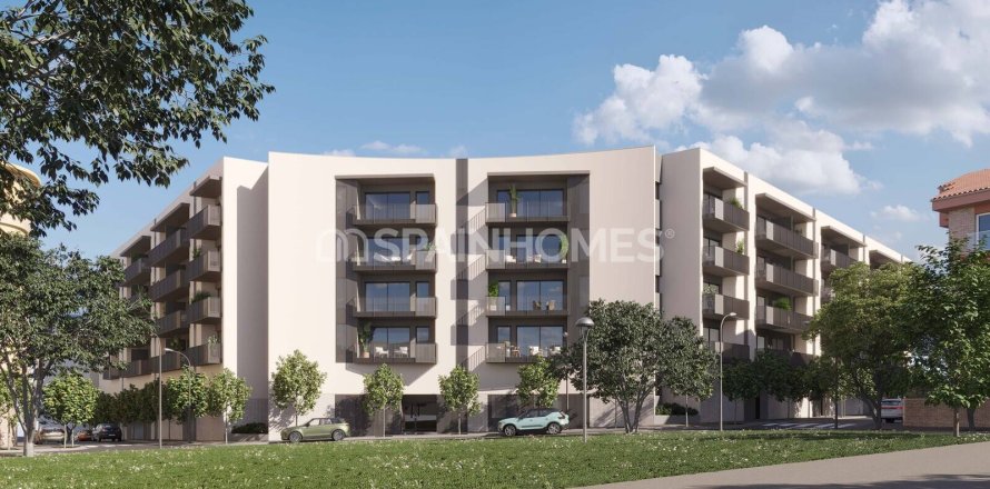 3 bedrooms apartment for sale in Girona, Catalonia, Spain № 3580