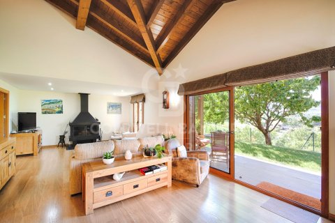 Купить дом в Каталония, Испания с 4 спальни, 300м², № 7673 - фото 11
