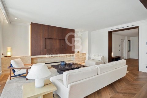 Купить квартиру в Барселона, Испания с 3 спальни, 230м², № 7670 - фото 5
