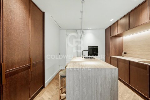 Купить квартиру в Барселона, Испания с 3 спальни, 230м², № 7670 - фото 14