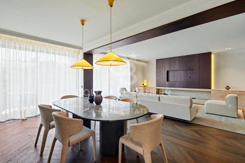 Купить квартиру в Барселона, Испания с 3 спальни, 230м², № 7670 - фото 10